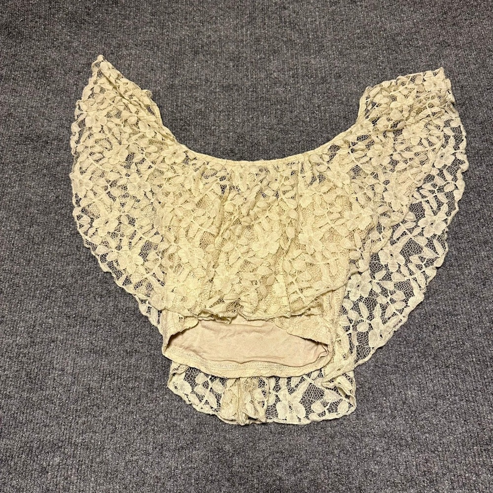 Kimchi Blue Urban Outfitters Beige Floral Lace Ruffle Crop Top XS